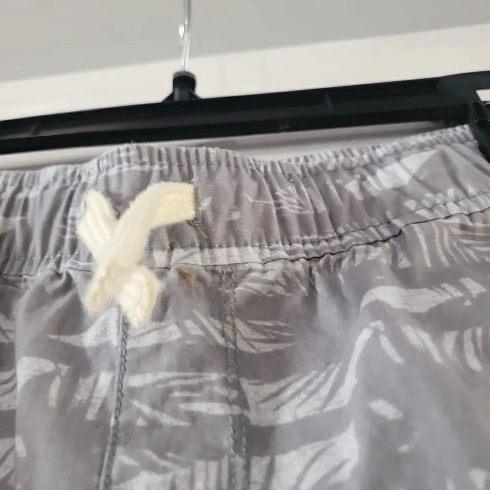 Children's Place boy's Grey Elastic Waist Drawstring Closure Basic Short Size 14